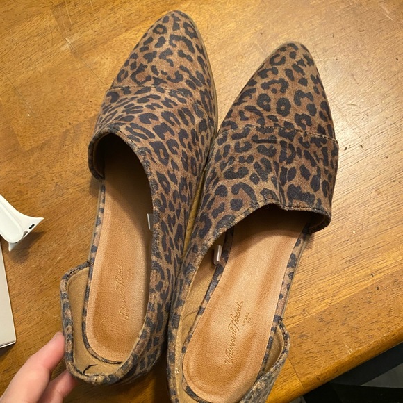 Universal Thread Leopard Print Mules - Picture 2 of 3
